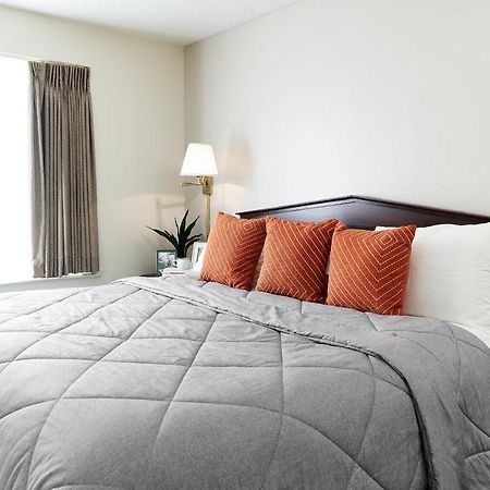 Intown Suites Extended Stay Houston Tx - Iah Airport Εξωτερικό φωτογραφία