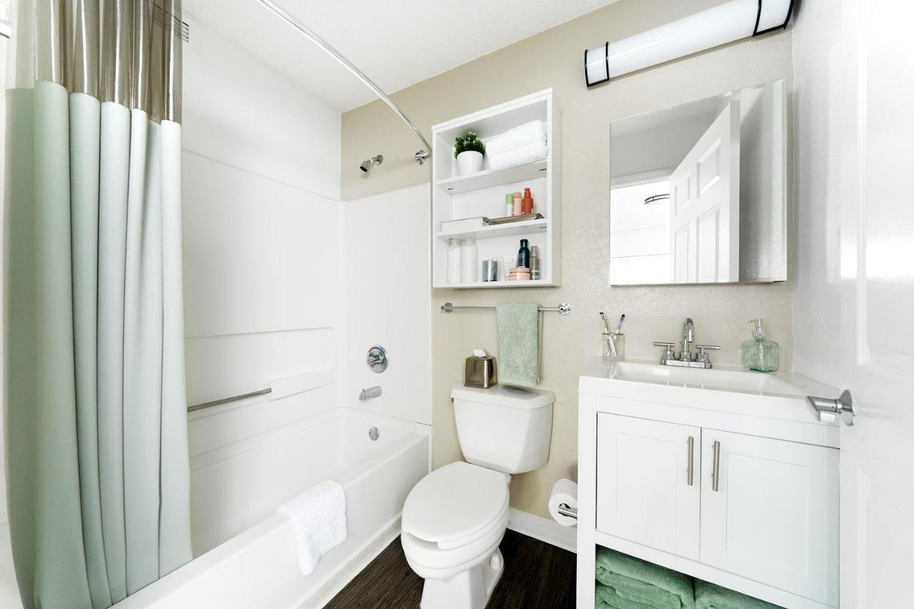 Intown Suites Extended Stay Houston Tx - Iah Airport Εξωτερικό φωτογραφία